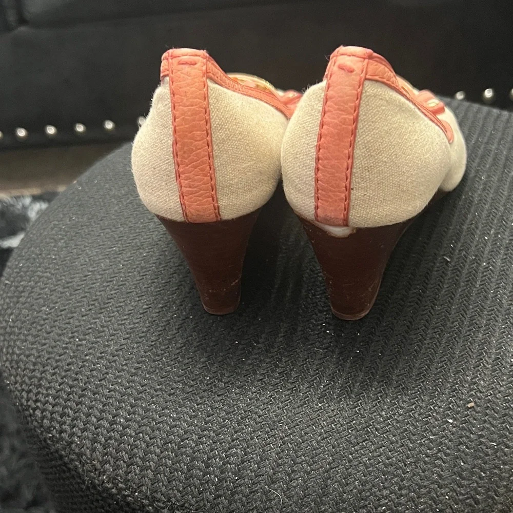 Tory Burch Beige and Coral Logo Peep-Toe Heels